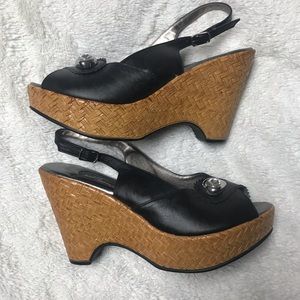 Dezario | Cute wedge black shoes size 8